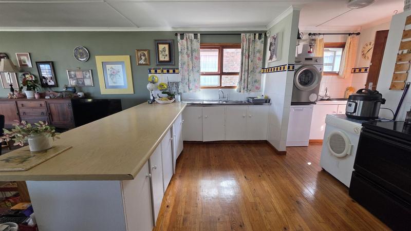 4 Bedroom Property for Sale in Klein Brak Western Cape